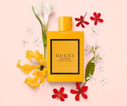 https://res.gucci.cn/resources//2023/3/2/1677756277552593_content_BestOfEditsFeatured_Standard_432x364_1675758623_BestOfEditsFeatured_Bloom-Profumo-di-Fiori-2023_001_Default.jpg