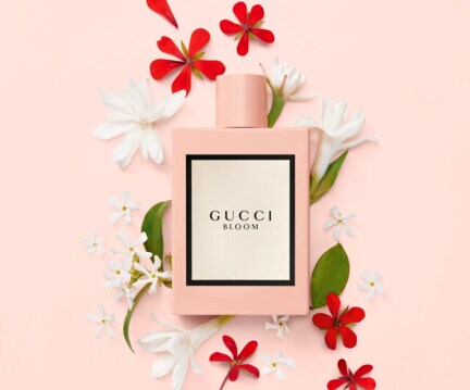 https://res.gucci.cn/resources//2023/3/2/16777562775526069_content_BestOfEditsFeatured_Standard_432x364_1675758625_BestOfEditsFeatured_Gucci-Bloom-2023_001_Default.jpg