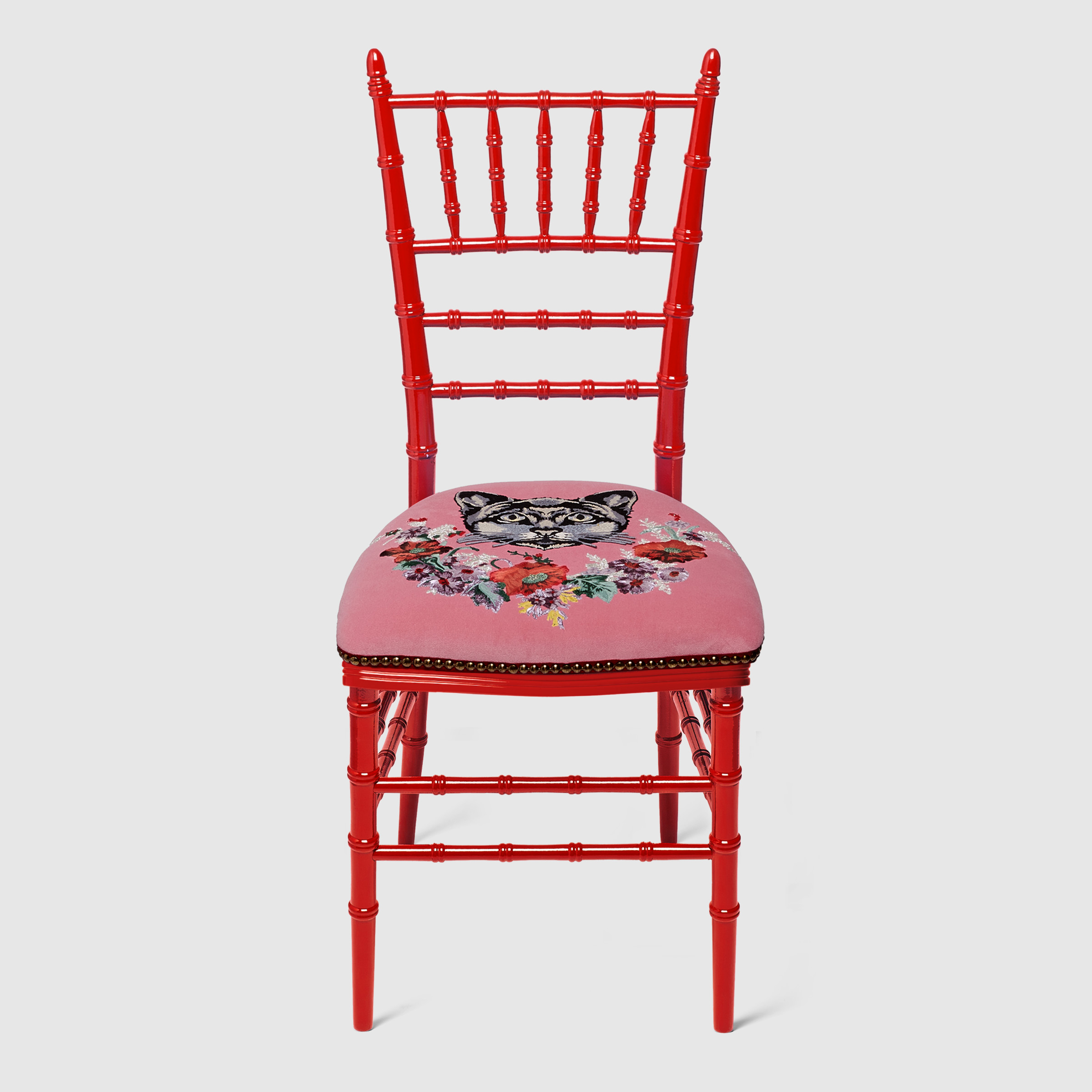 猫图案刺绣椅子