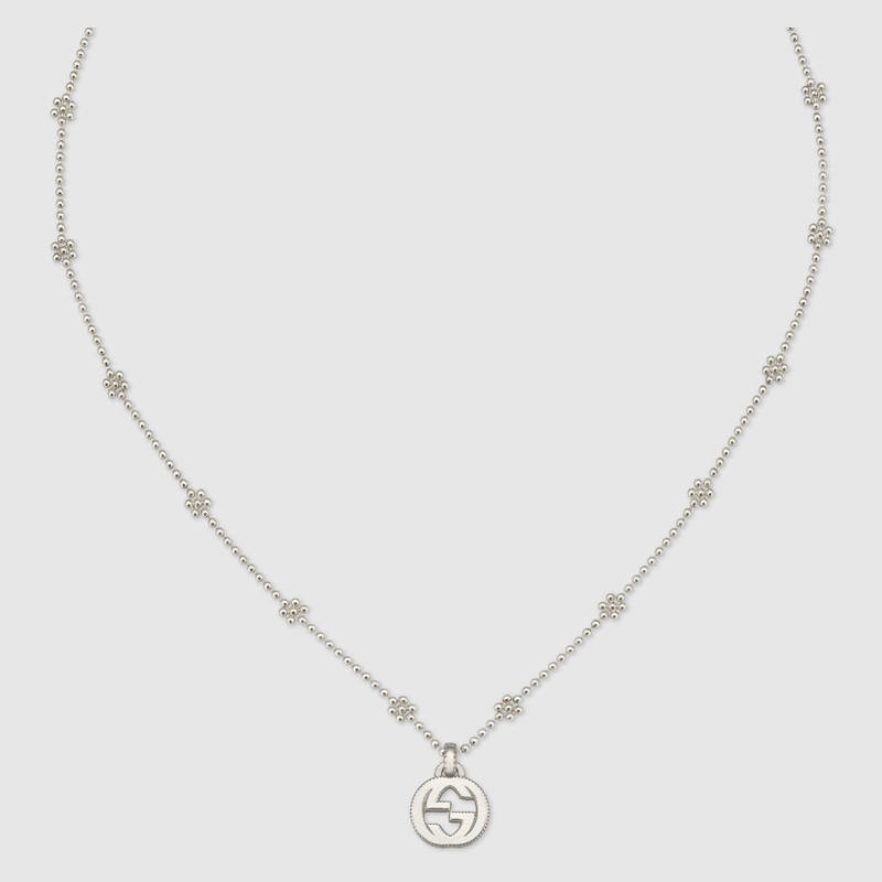 gucci interlocking g charm in silver